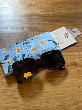 House of Harlow 1960 Dark Brown Square Sunglasses with Floral Pouch